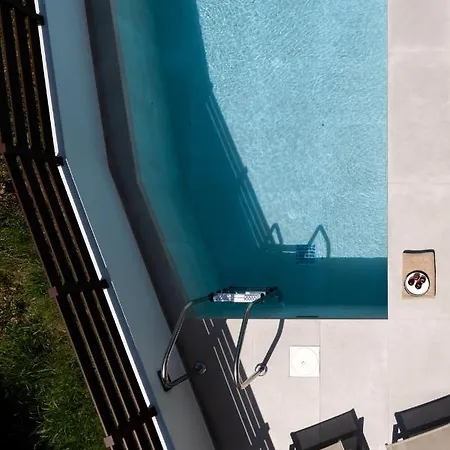 O-cyanea With Heated Pool