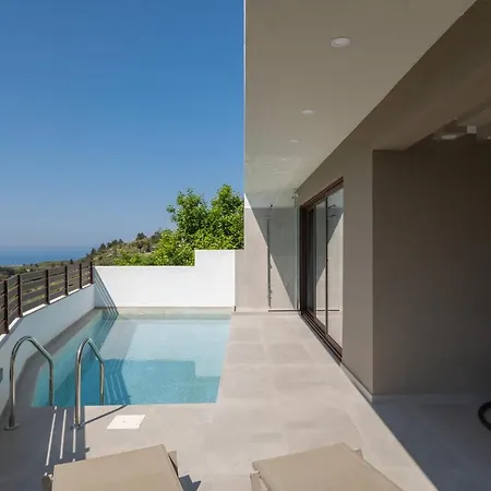 Holiday home O-cyanea With Heated Pool *